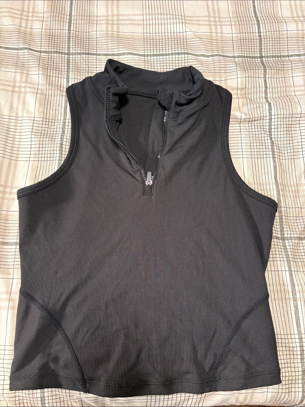 ZYIA Black Sleeveless Zip Mock Neck Tank Top